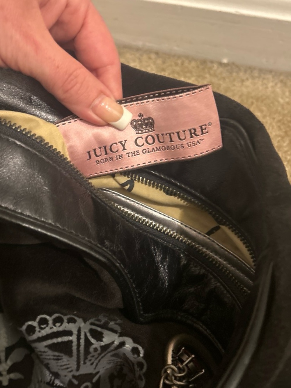 Juicy Couture Black Velvet Shoulder Bag with Pink & Silver Logo - Picture 6 of 8